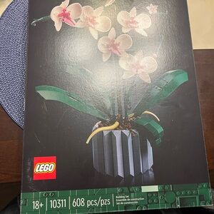 Lego Orchid set - NEW